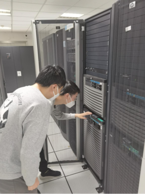 機房“扎營”輪班值守，全力保障IT系統穩定運行